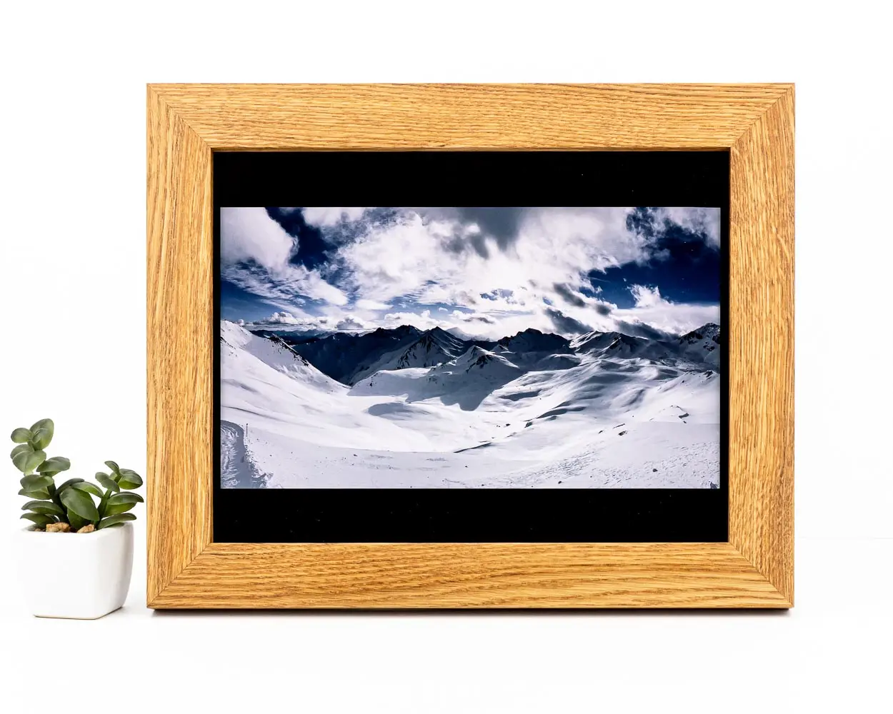 Cadre pour iPad Air 11 pouces. Cadre pour iPad, cadre de fixation pour tablette en chêne massif, support mural pour iPad, support en bois pour tablette, agenda pour iPad, cadre d'affichage pour tablette.